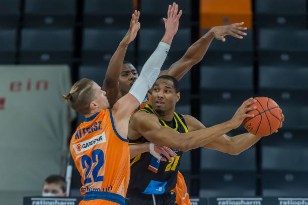 内线领袖 内线领袖