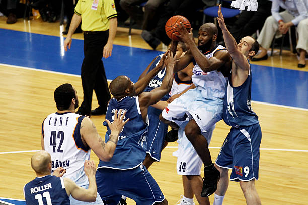 在亚洲足坛 在亚洲足坛