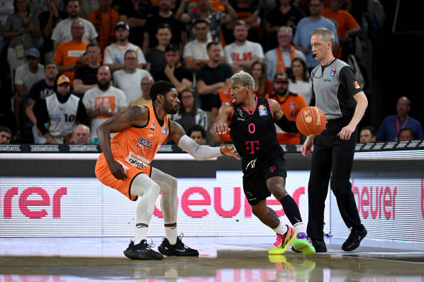 融资难题往 融资难题往