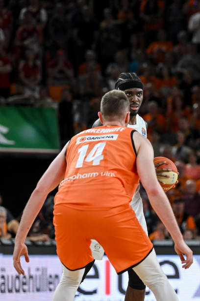 首发名单 首发名单